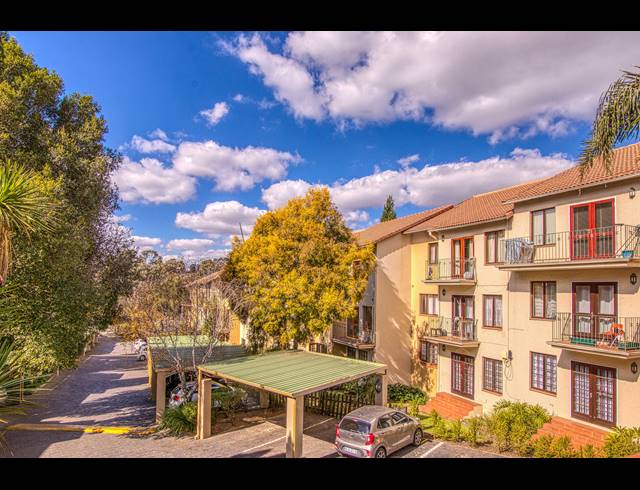 2 BEDROOM APARTMENT FOR SALE IN ATHOLL